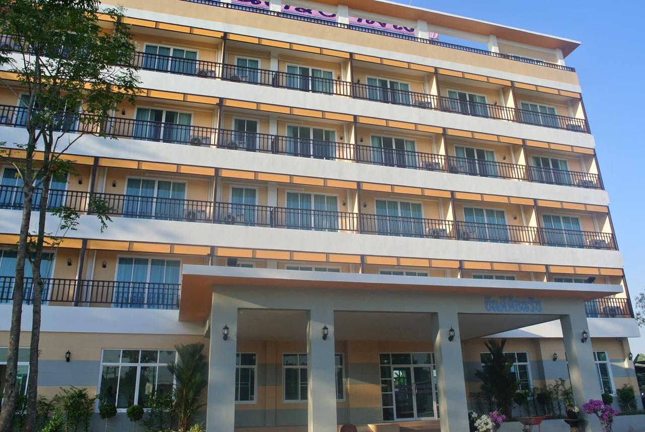 Baan Duangkamol Hotel Phitsanulok Exterior foto