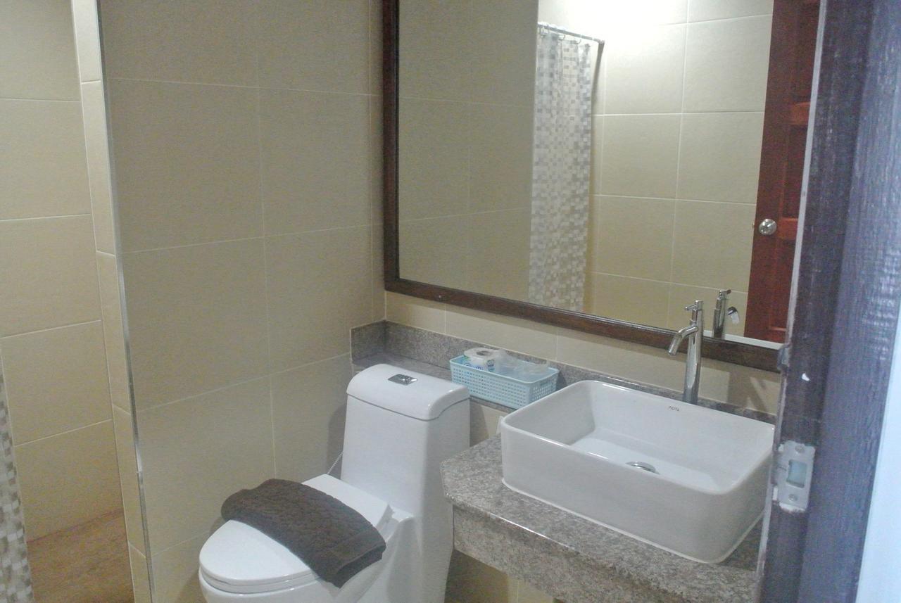 Baan Duangkamol Hotel Phitsanulok Exterior foto