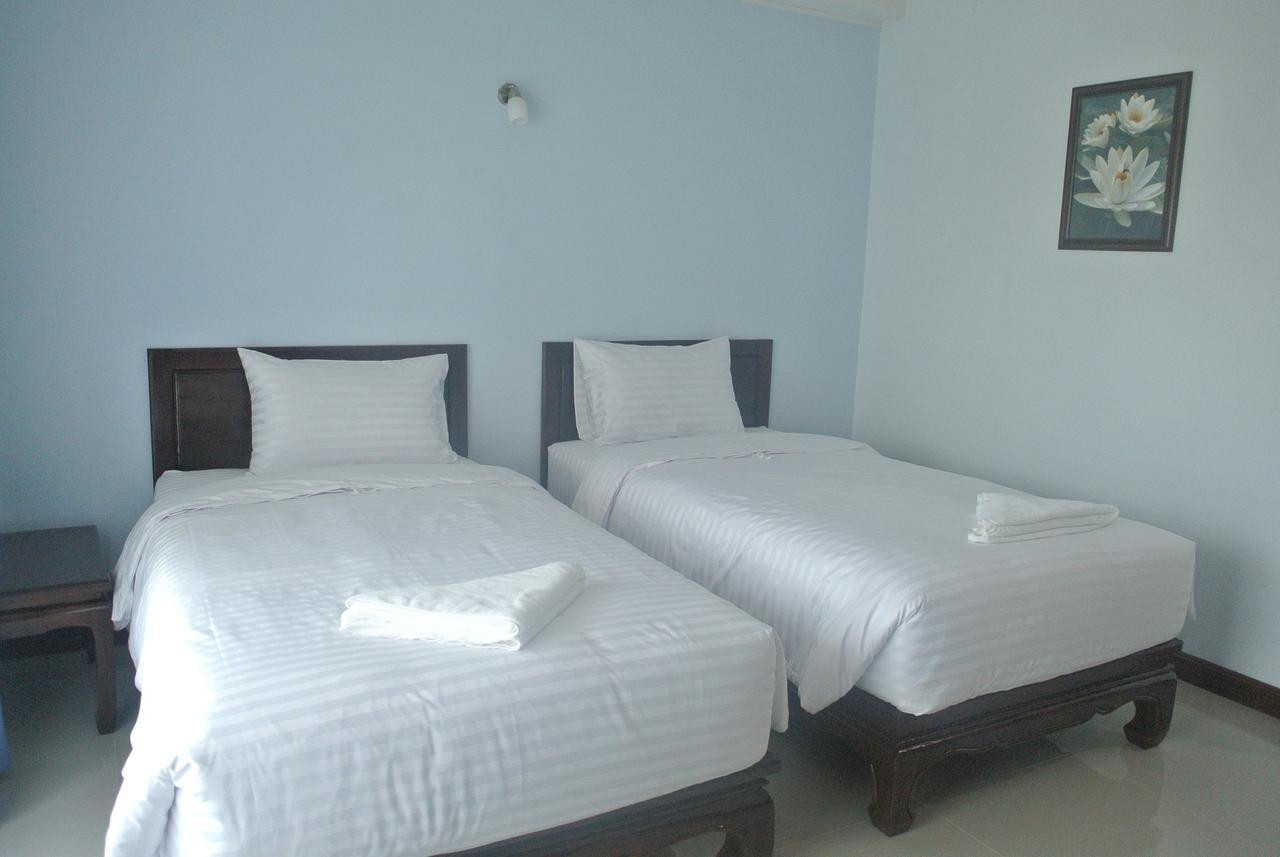 Baan Duangkamol Hotel Phitsanulok Exterior foto